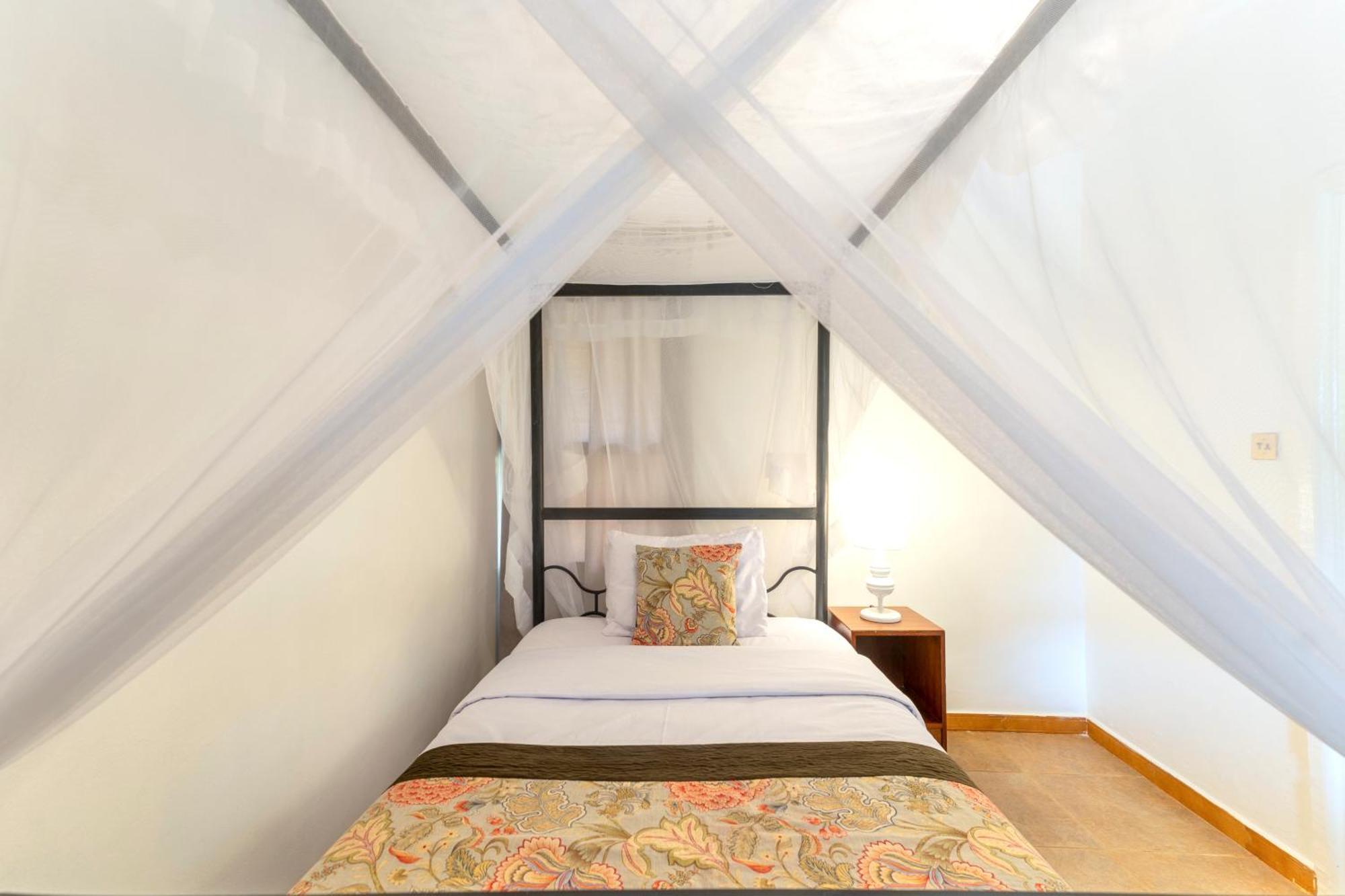 Masindi Hotel Kültér fotó