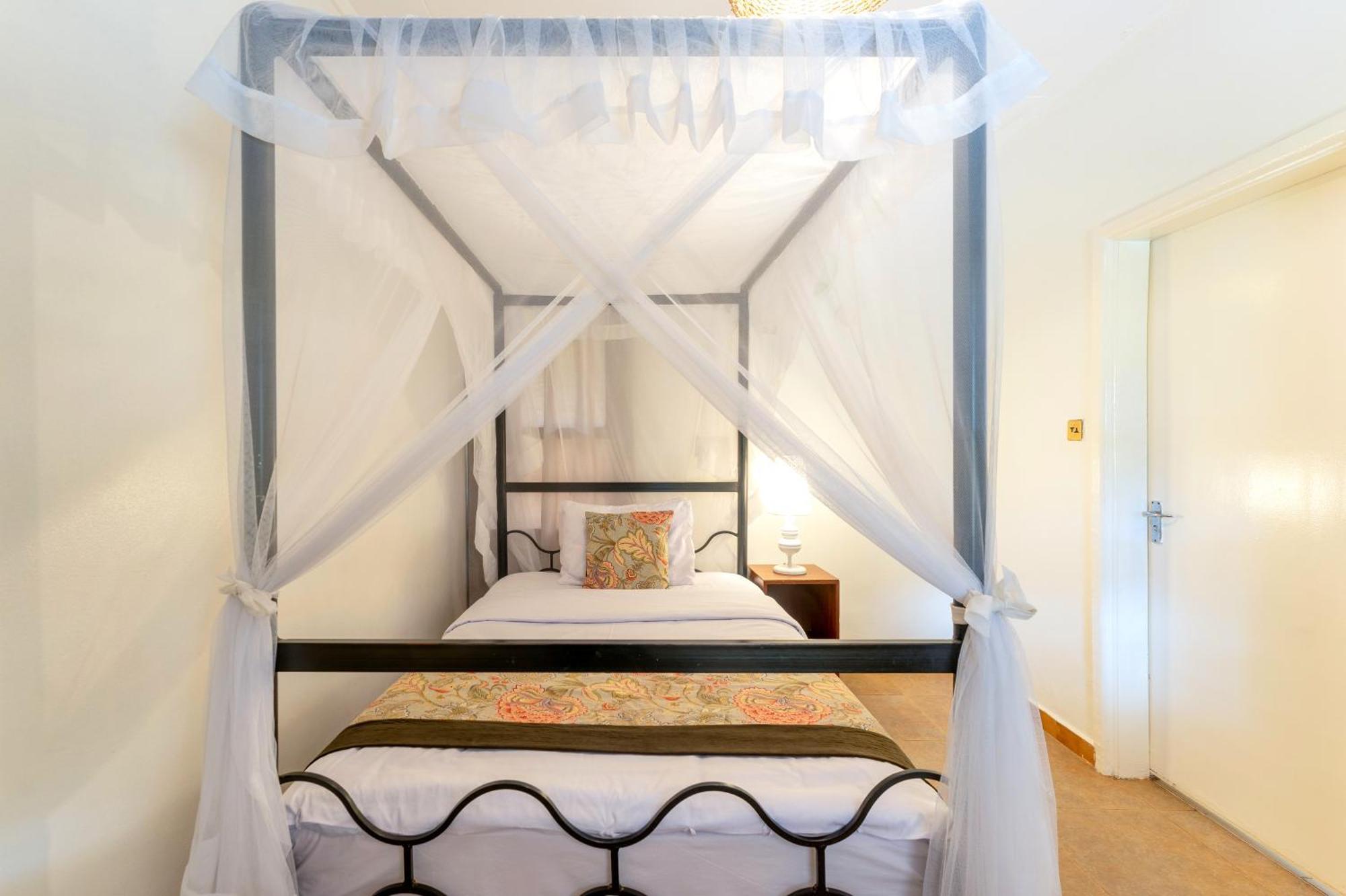 Masindi Hotel Kültér fotó
